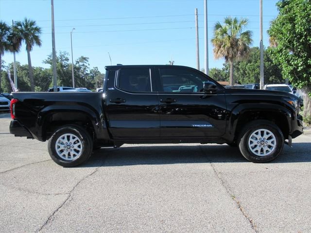 Used 2025 Toyota Tacoma SR5 RWD image 2
