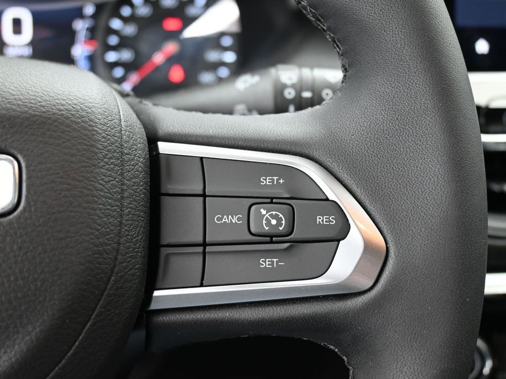 New 2026 Jeep Compass Latitude AWD/4WD image 25