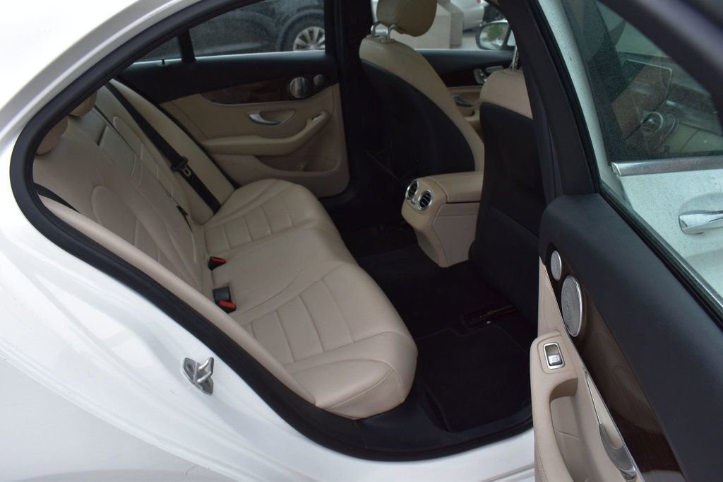 Used 2015 Mercedes-Benz C 300 Sedan image 22