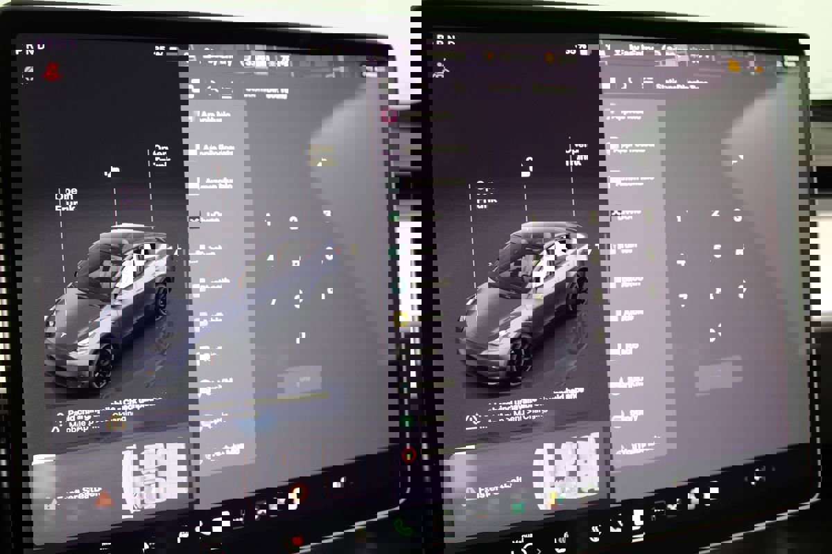 Used 2022 Tesla Model Y Performance image 20