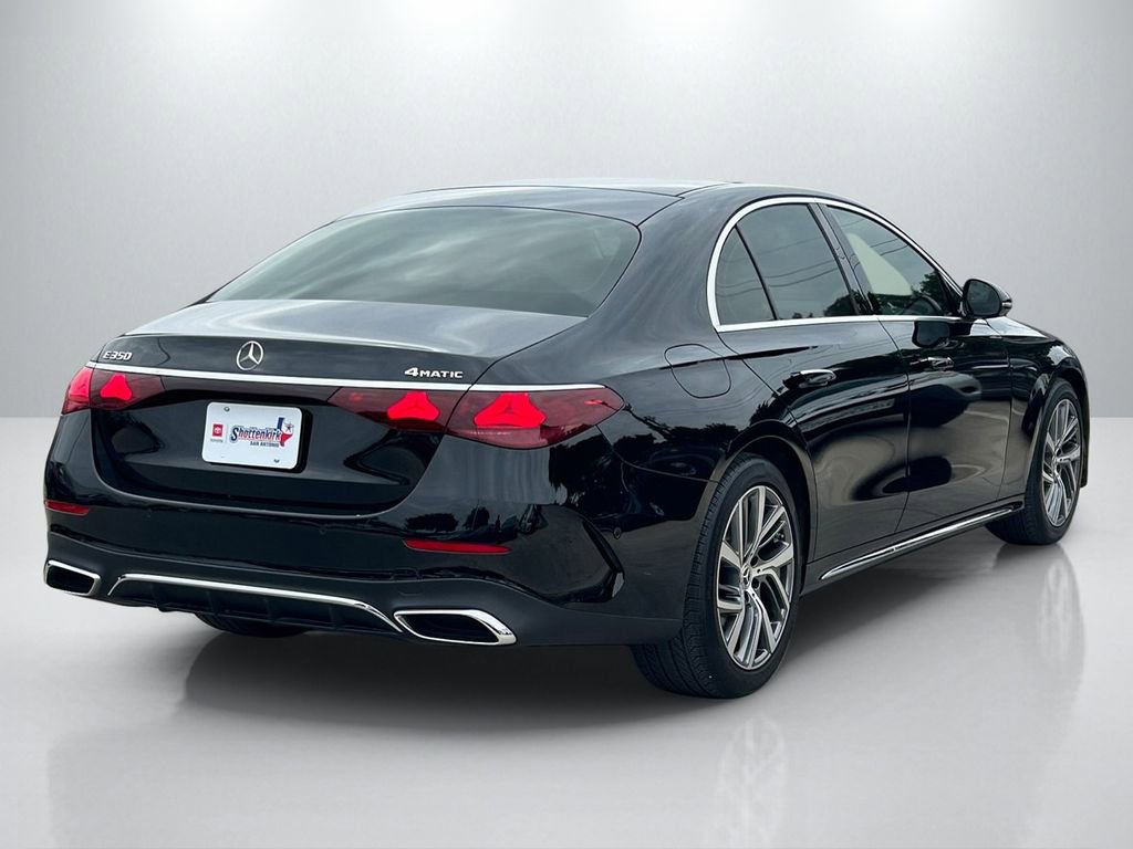 Used 2024 Mercedes-Benz E 350 4MATIC Sedan image 5