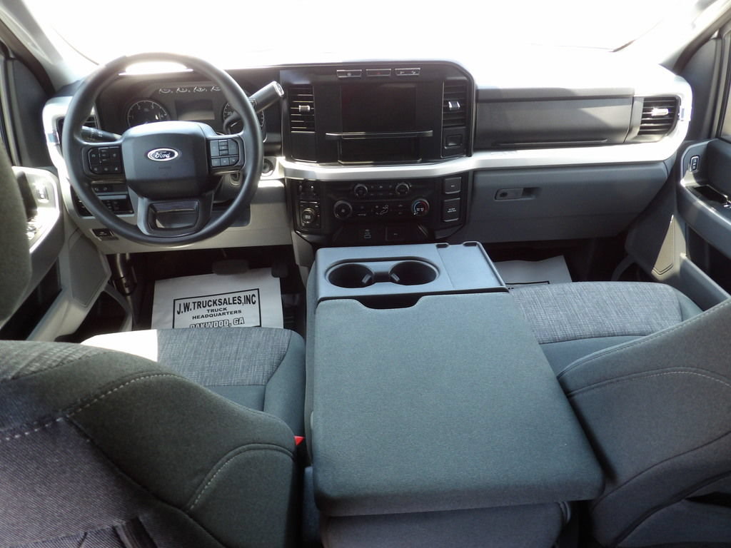 Used 2024 Ford F250 XLT w/ FX4 Off-Road Package AWD/4WD image 36