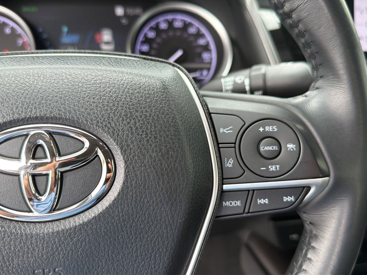 Used 2023 Toyota Camry XLE w/ Navigation Package FWD image 22