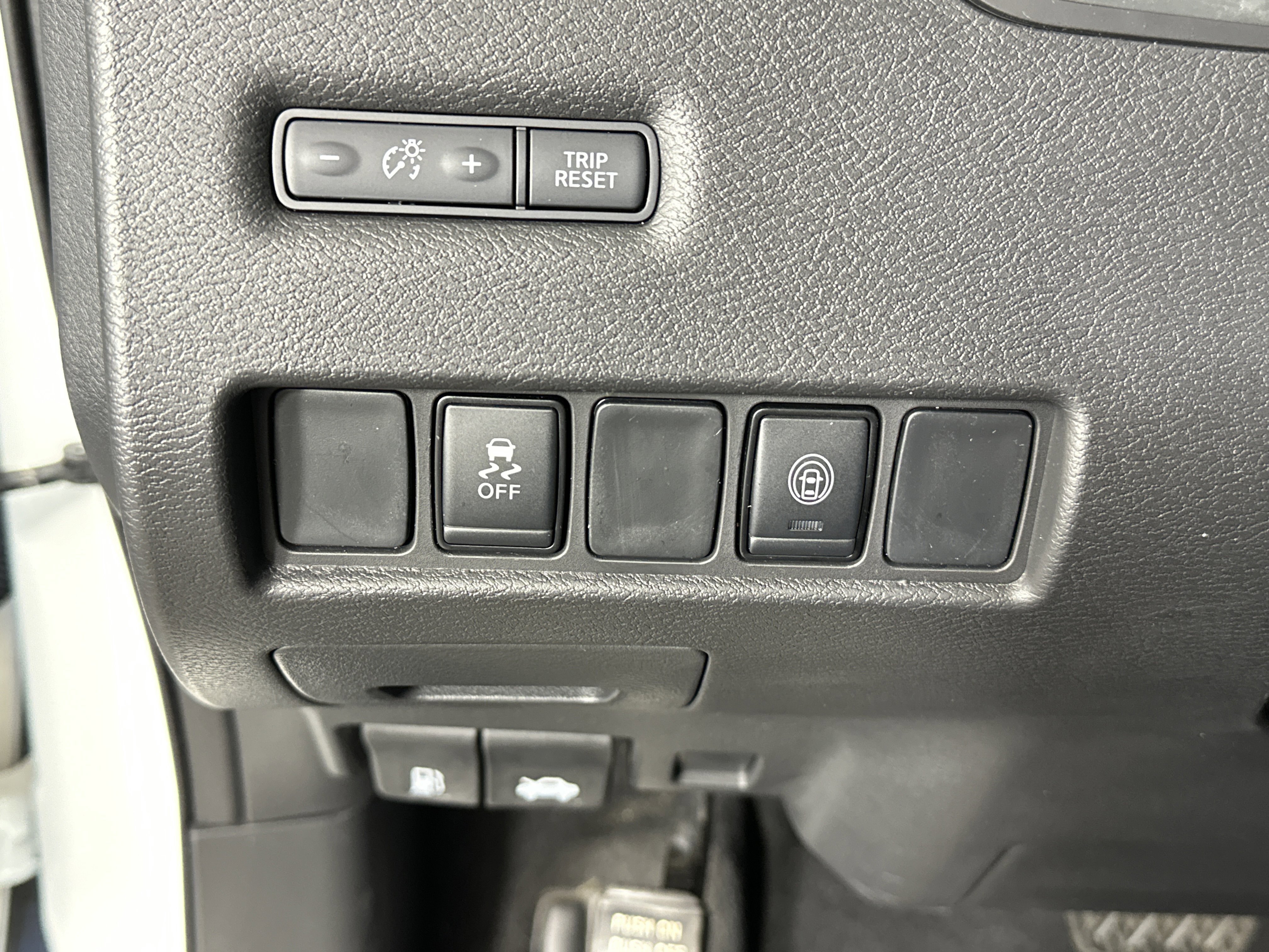 Used 2024 Nissan Murano SV w/ SV Midnight Edition Package image 25