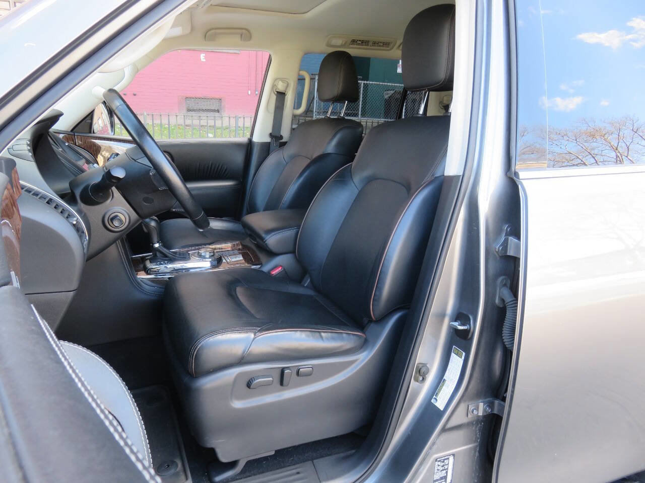 Used 2020 Nissan Armada SL w/ Premium Package image 10