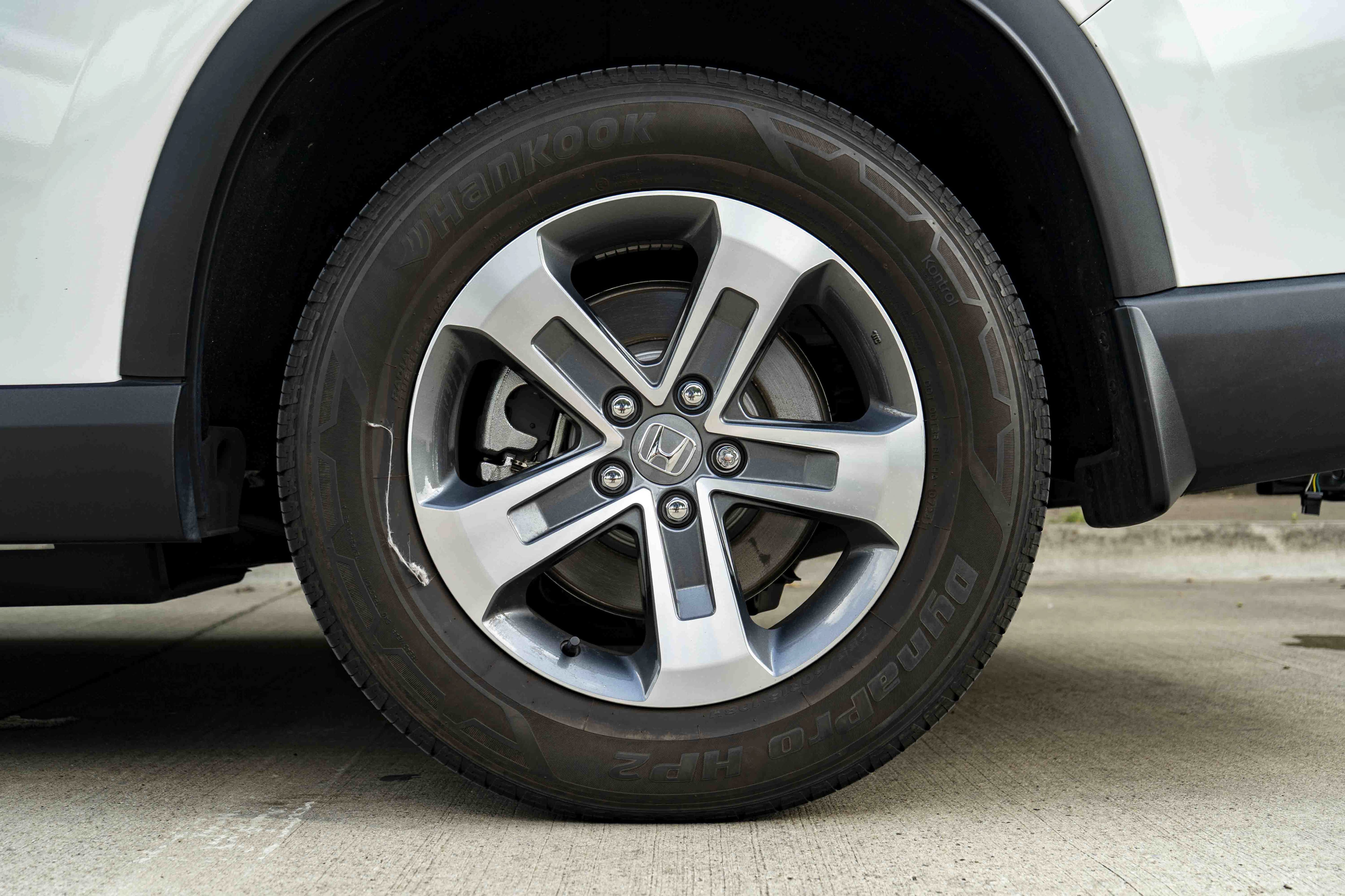 Used 2025 Honda Pilot EX-L image 15