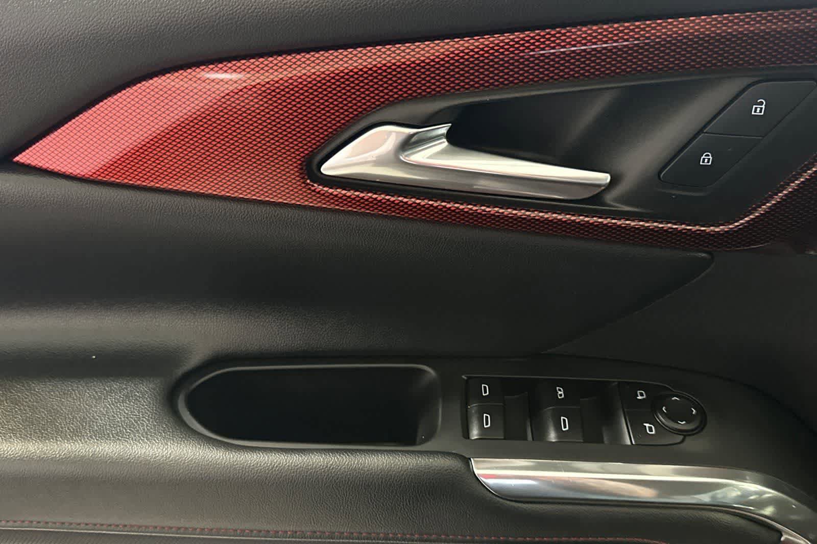 Used 2025 Chevrolet Traverse Z71 w/ Driver Confidence Package image 13