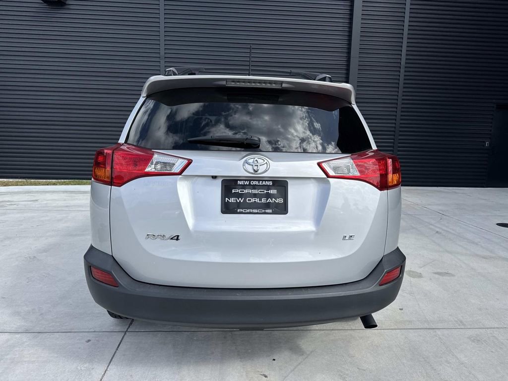 Used 2014 Toyota RAV4 LE image 12