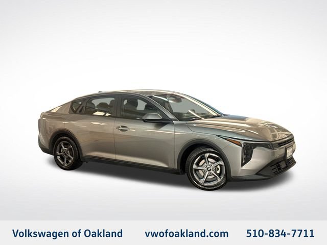 Used 2025 Kia K4 FWD image 1