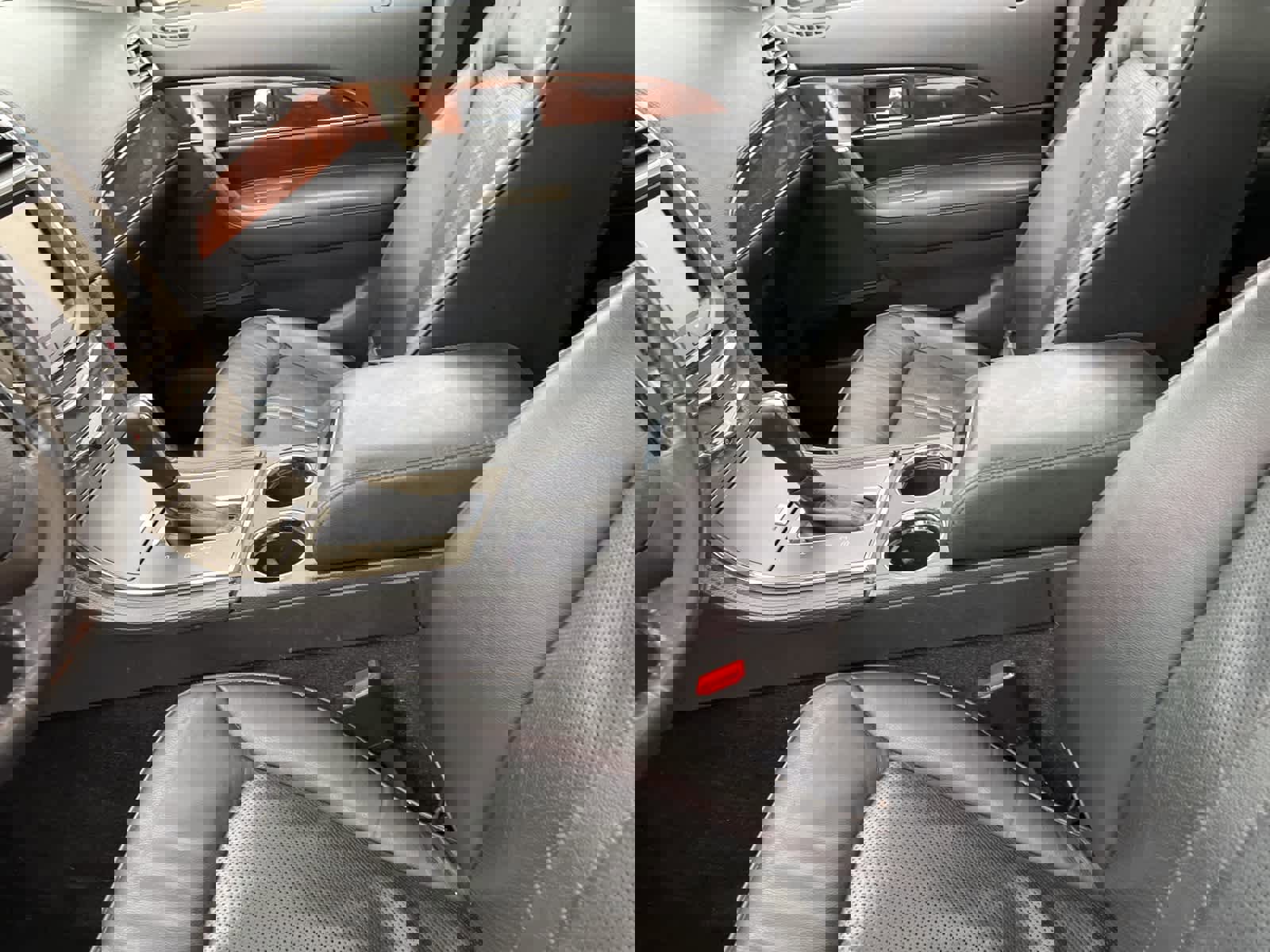 Used 2013 Lincoln MKX AWD image 27