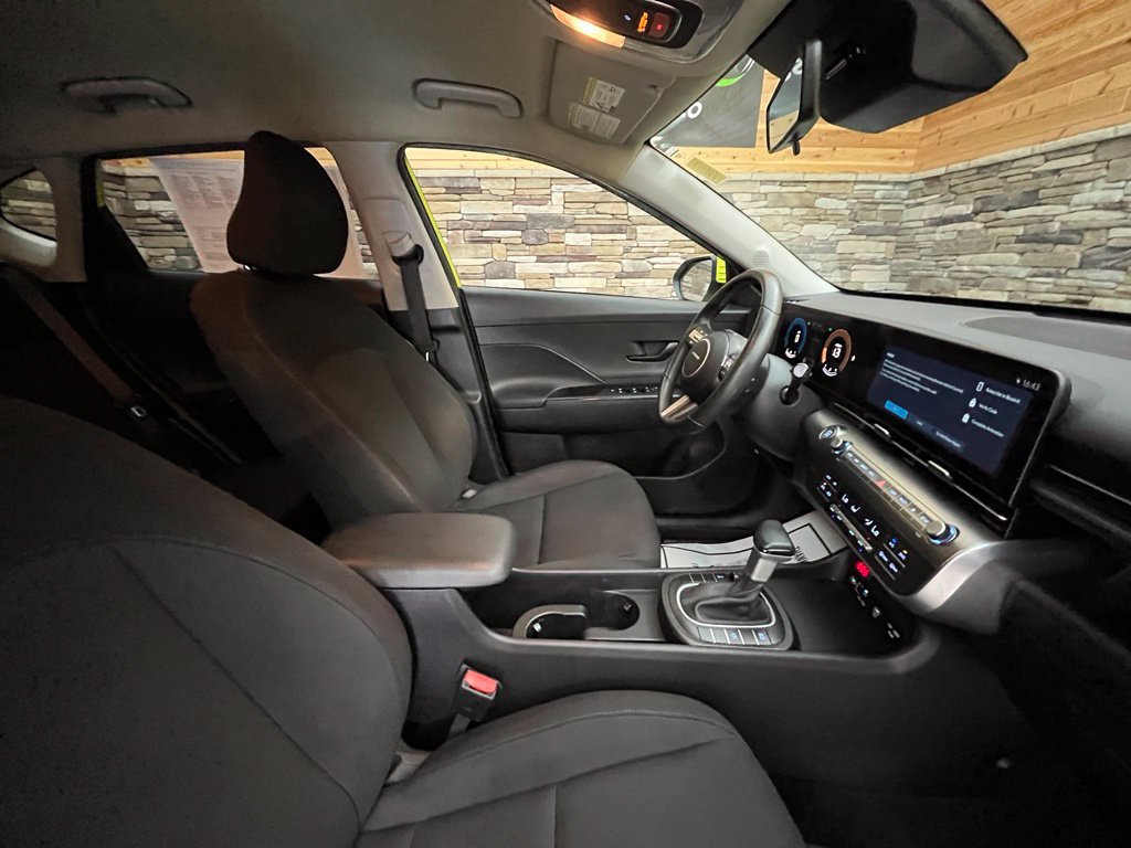 Used 2024 Hyundai Kona SEL AWD/4WD image 18