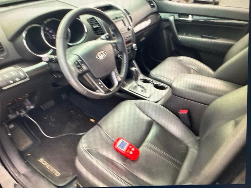 Used 2011 Kia Sorento EX w/ Premium Pkg image 6