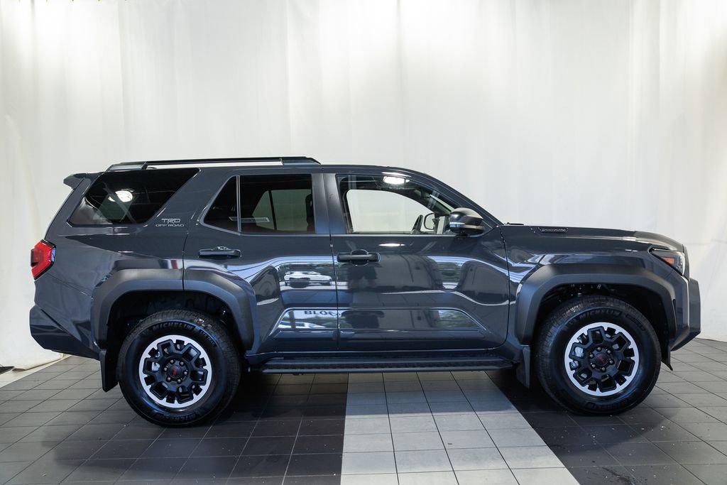 Used 2025 Toyota 4Runner TRD Off-Road Premium w/ Tow Technology Package image 3