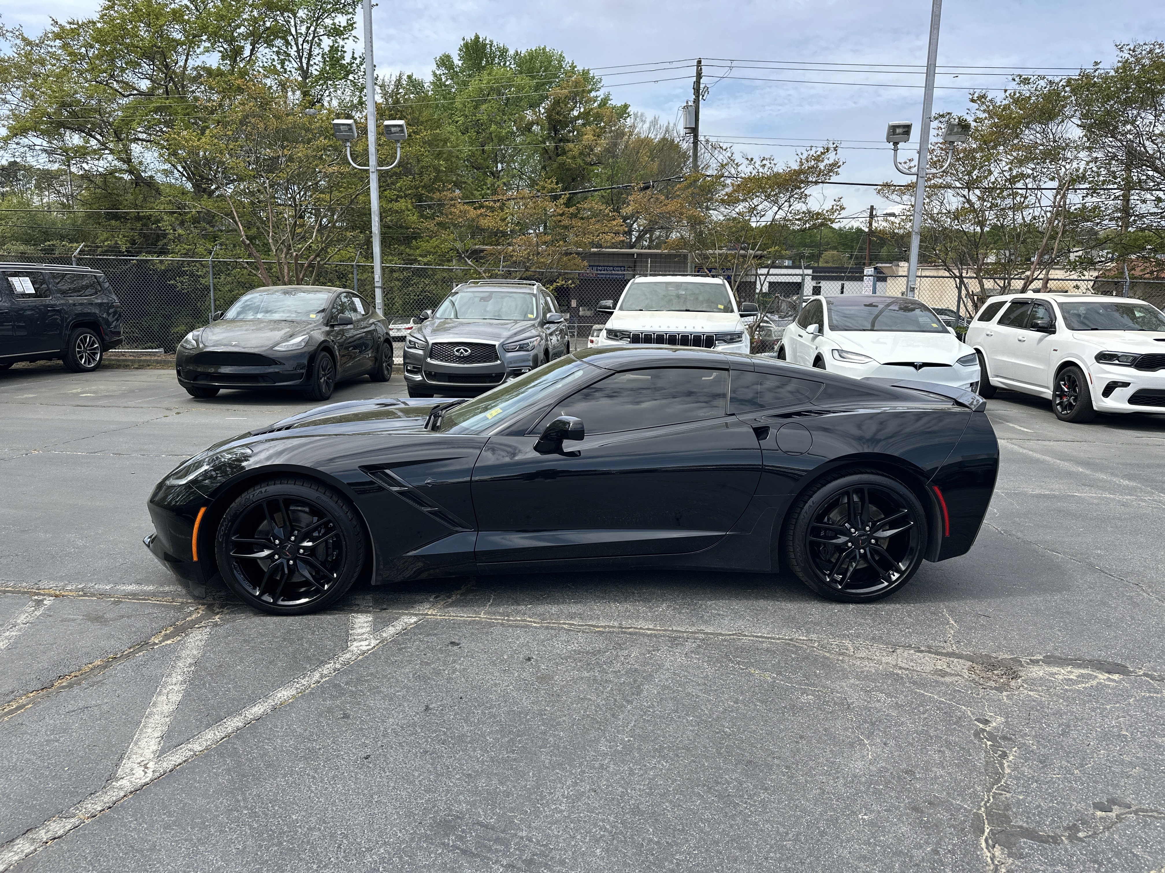 Used 2017 Chevrolet Corvette Stingray Coupe w/ Carbon Flash Badge Package RWD image 6