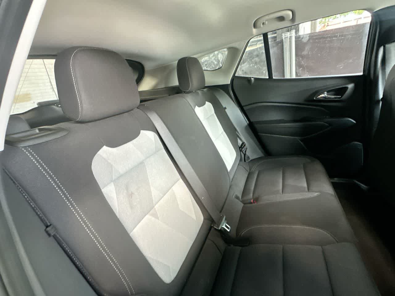 Used 2025 Chevrolet Trax LS FWD image 26