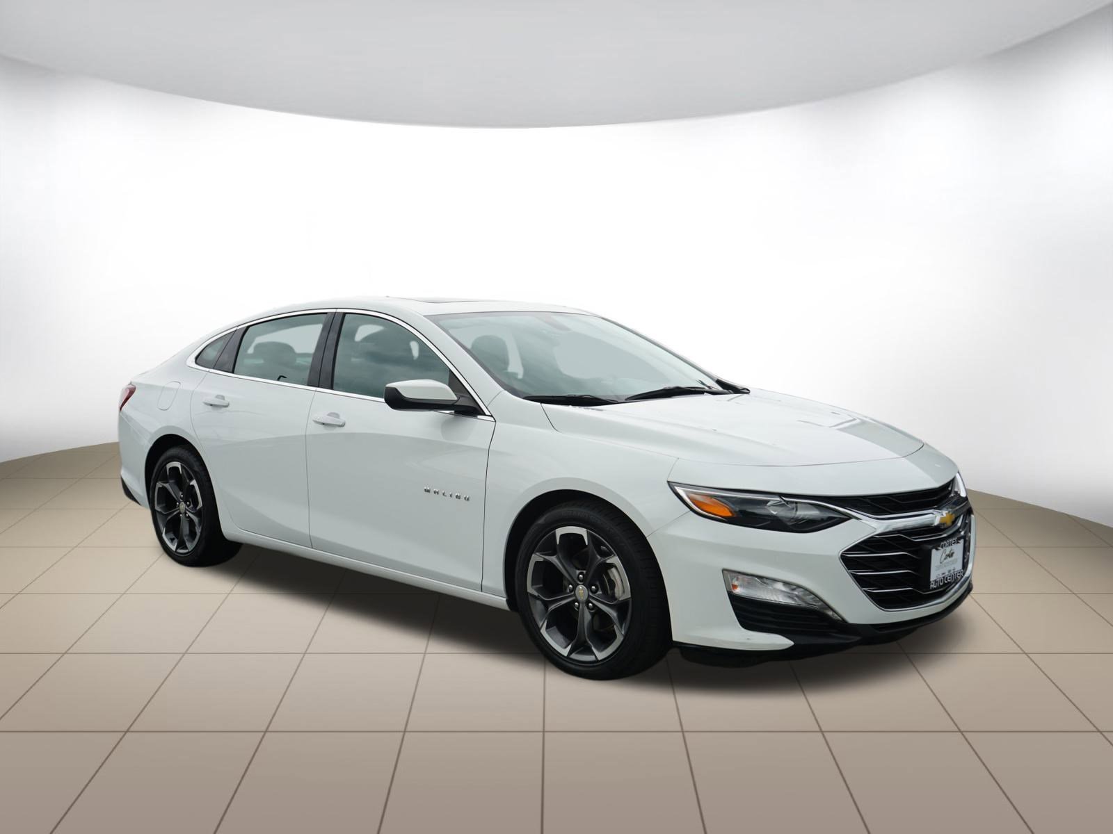 Used 2022 Chevrolet Malibu LT image 1