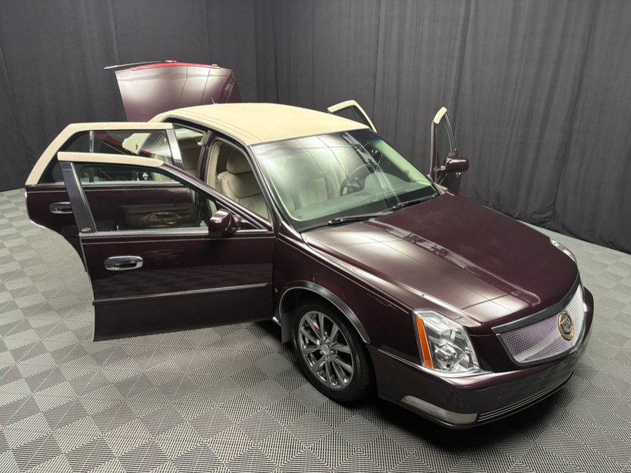 Used 2008 Cadillac DTS Luxury I FWD image 21