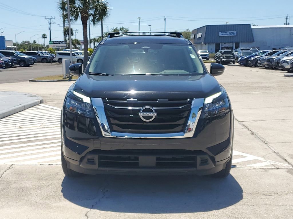 Certified 2024 Nissan Pathfinder SV AWD/4WD image 11
