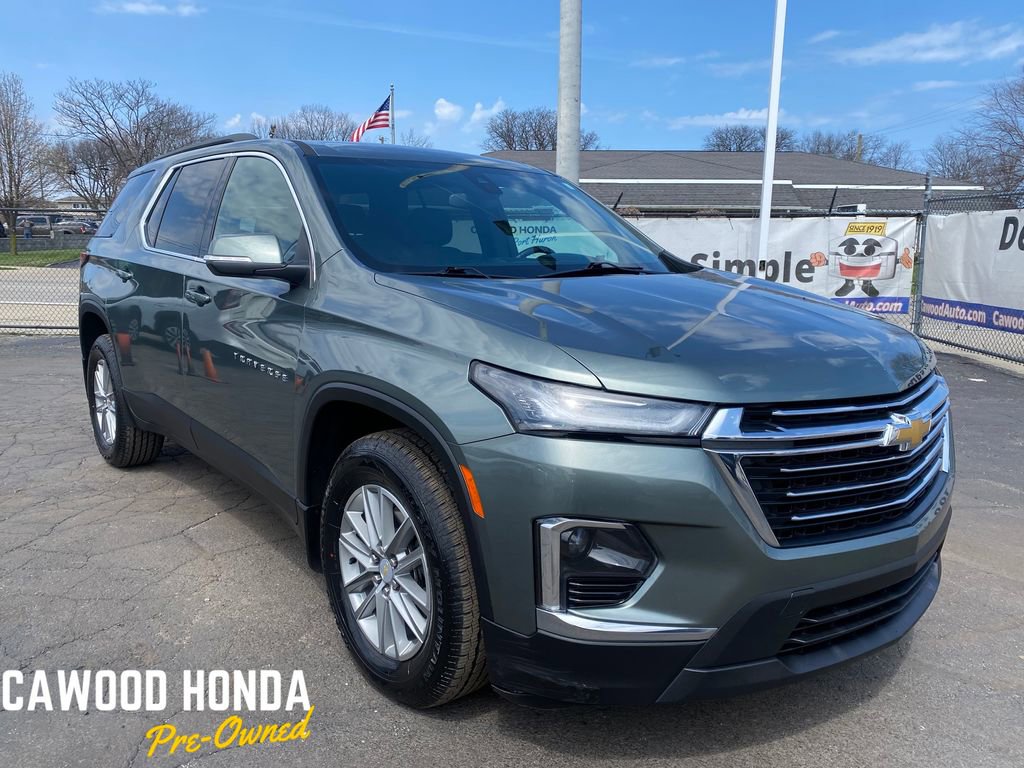 Used 2023 Chevrolet Traverse LT