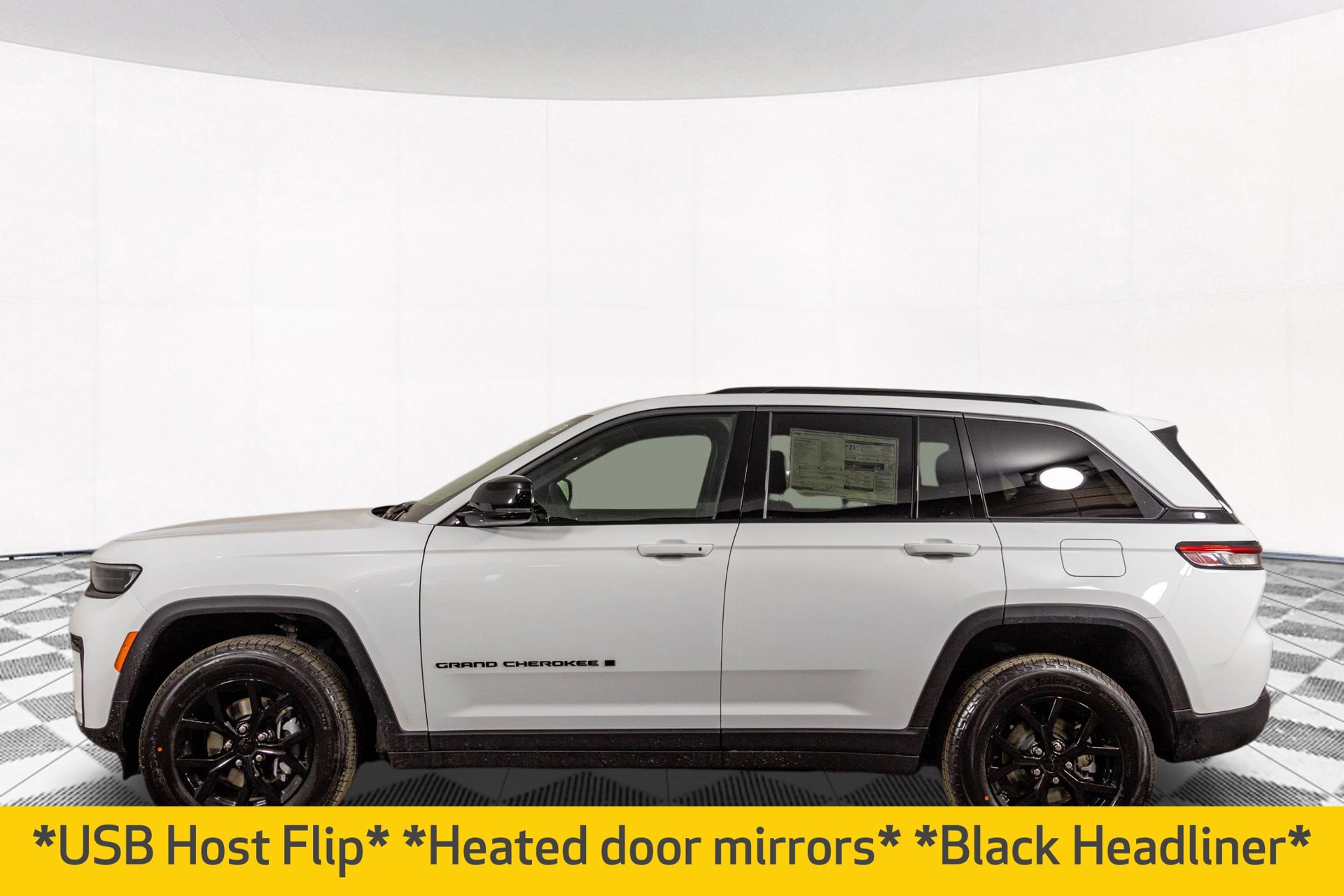 New 2026 Jeep Grand Cherokee Altitude AWD/4WD image 24
