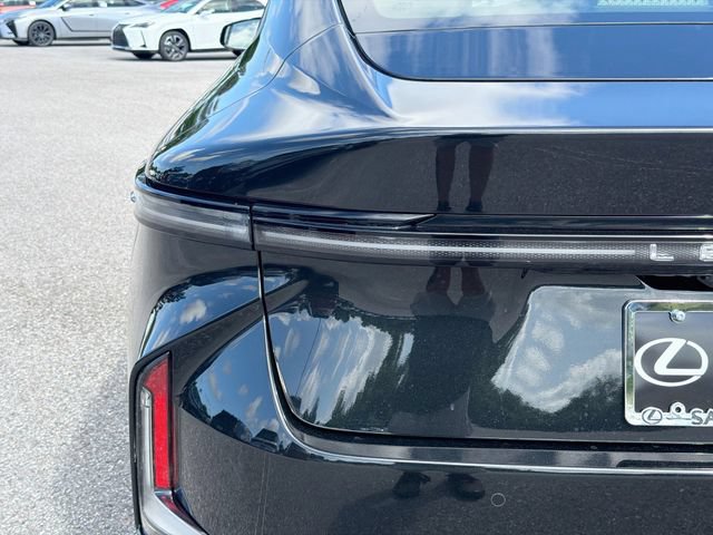 New 2026 Lexus ES 350h w/ Convenience Package FWD image 10