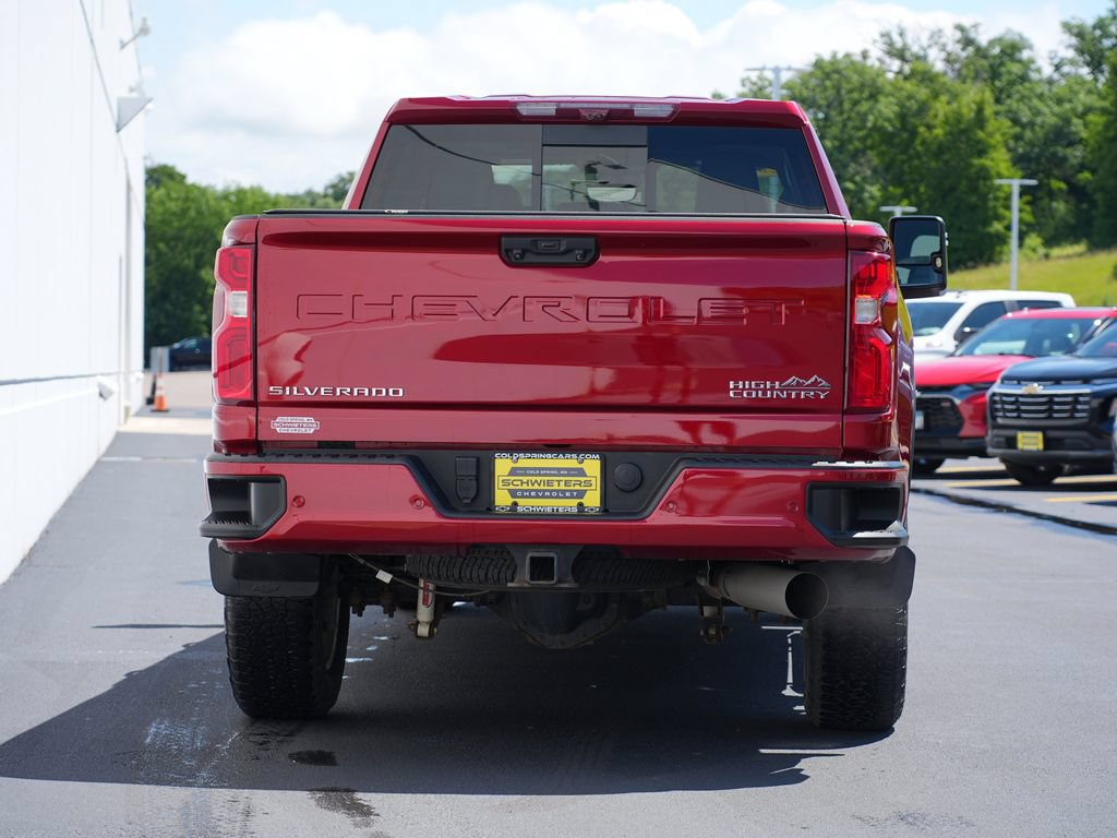Certified 2024 Chevrolet Silverado 3500 High Country w/ High Country Premium Package AWD/4WD image 4