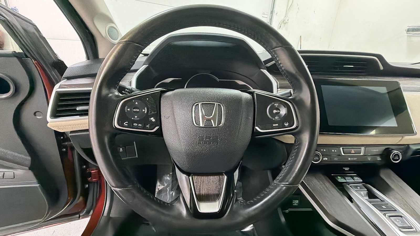Used 2018 Honda Clarity Touring image 16