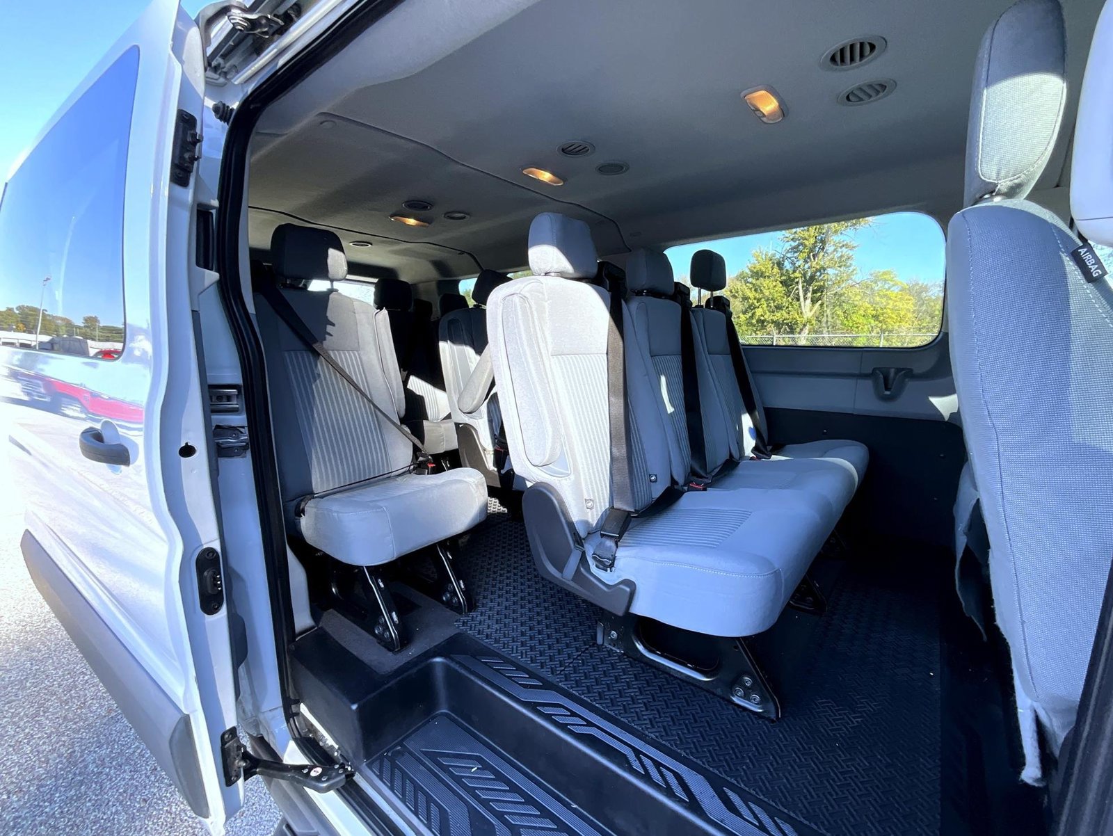 Used 2016 Ford Transit 350 XLT RWD image 18