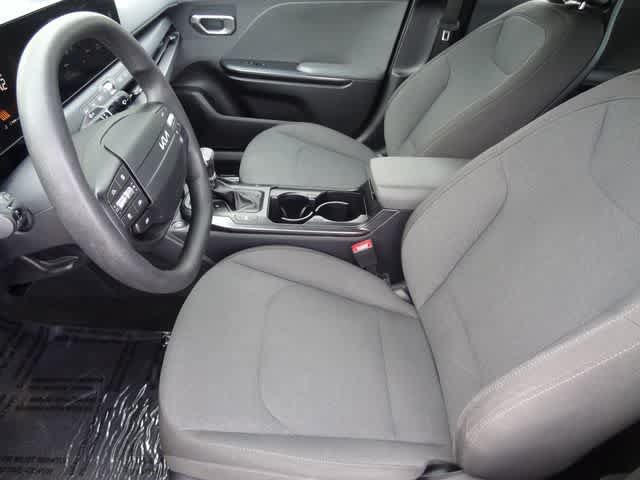 Used 2025 Kia K4 FWD image 6