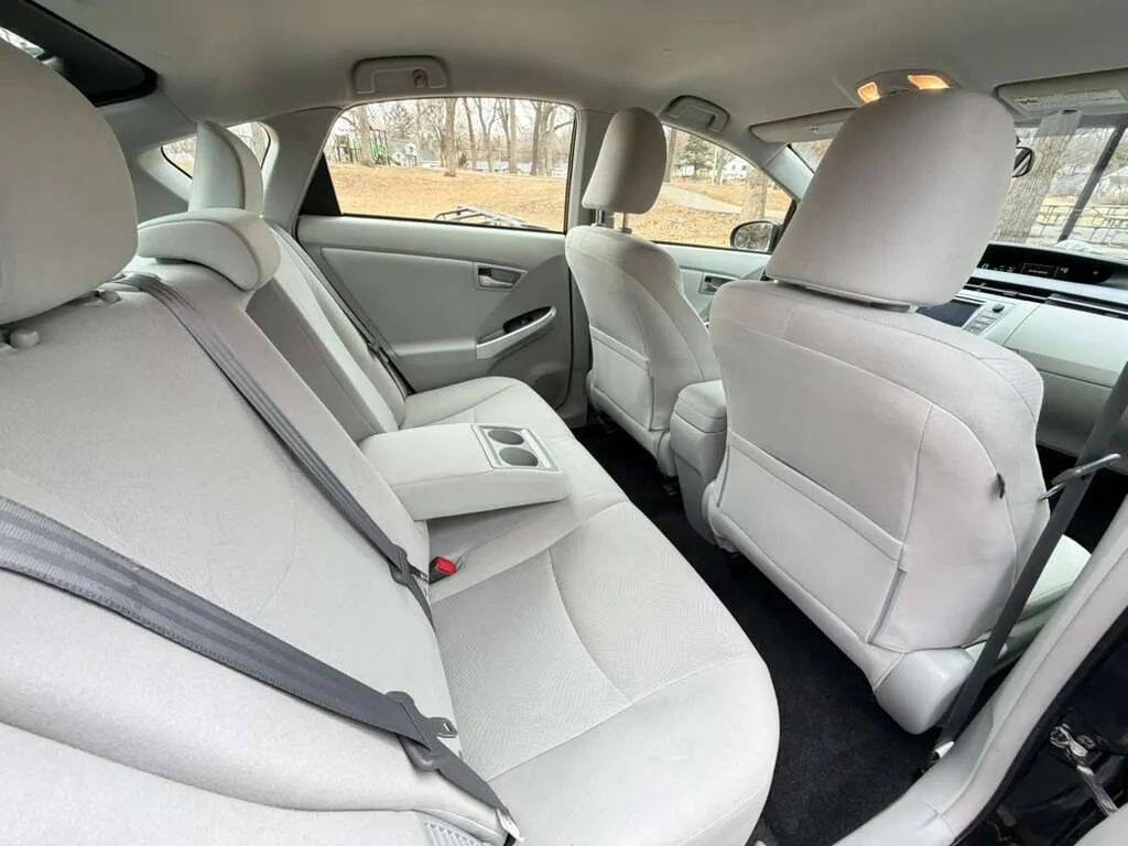 Used 2013 Toyota Prius Two image 15