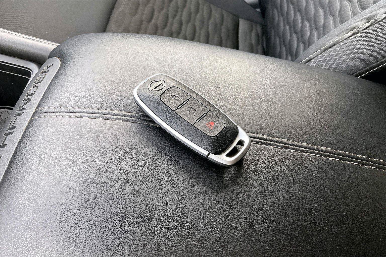 Certified 2025 Nissan Pathfinder S FWD image 12
