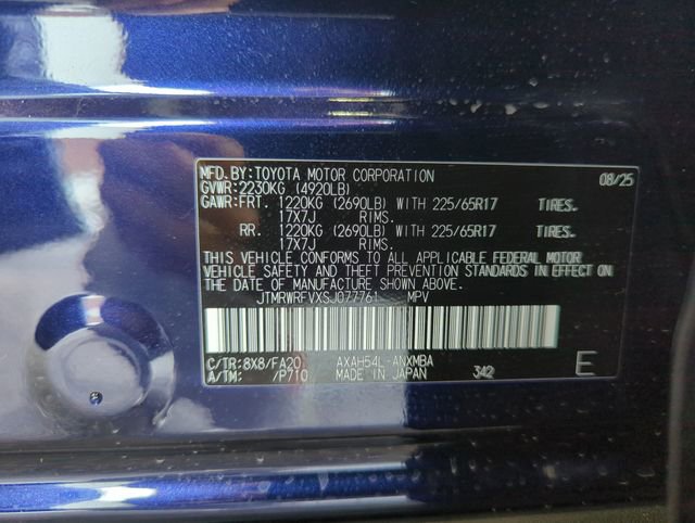 Used 2025 Toyota RAV4 XLE image 32