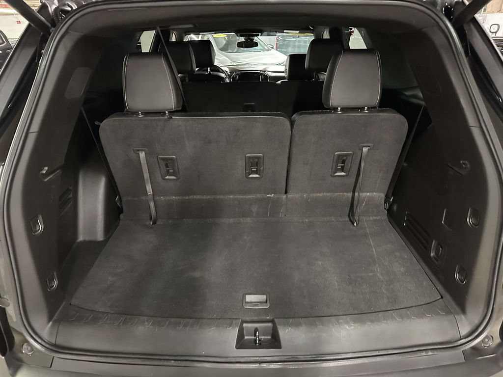 Certified 2023 Chevrolet Traverse LT AWD/4WD image 12