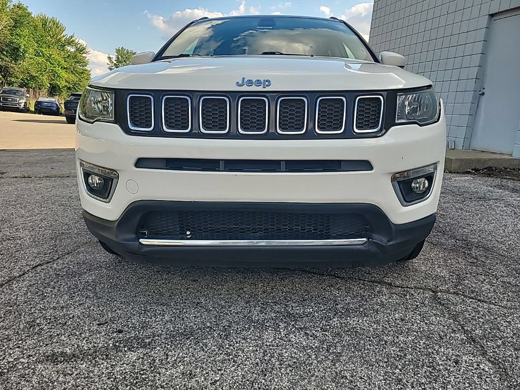 Used 2017 Jeep Compass Limited w/ Navigation Group AWD/4WD image 6