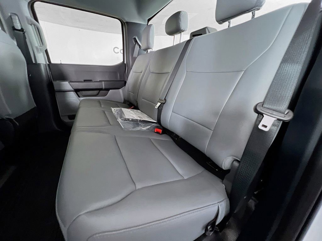 New 2026 Ford F350 XL w/ XL Chrome Package image 18