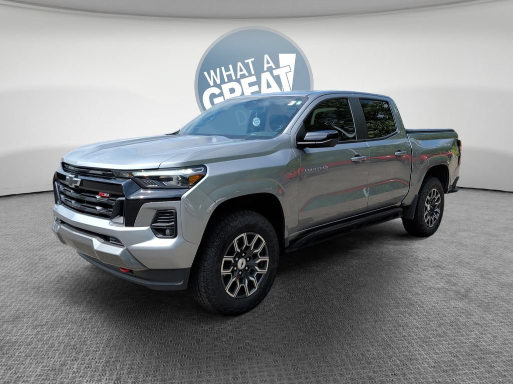 Used 2023 Chevrolet Colorado Z71 w/ Z71 Convenience Package 2 AWD/4WD image 8
