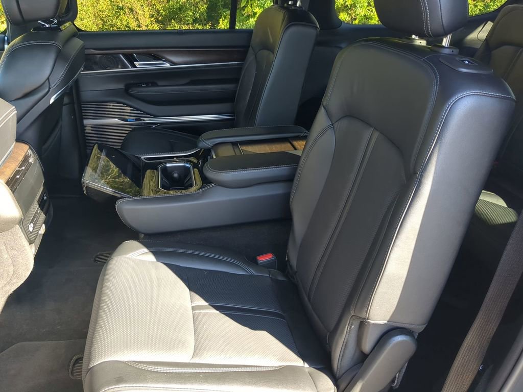 Used 2022 Jeep Grand Wagoneer Series I image 44