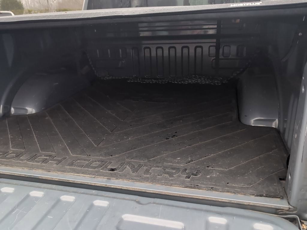 Used 2019 Ford F150 XLT w/ Equipment Group 302A Luxury image 11