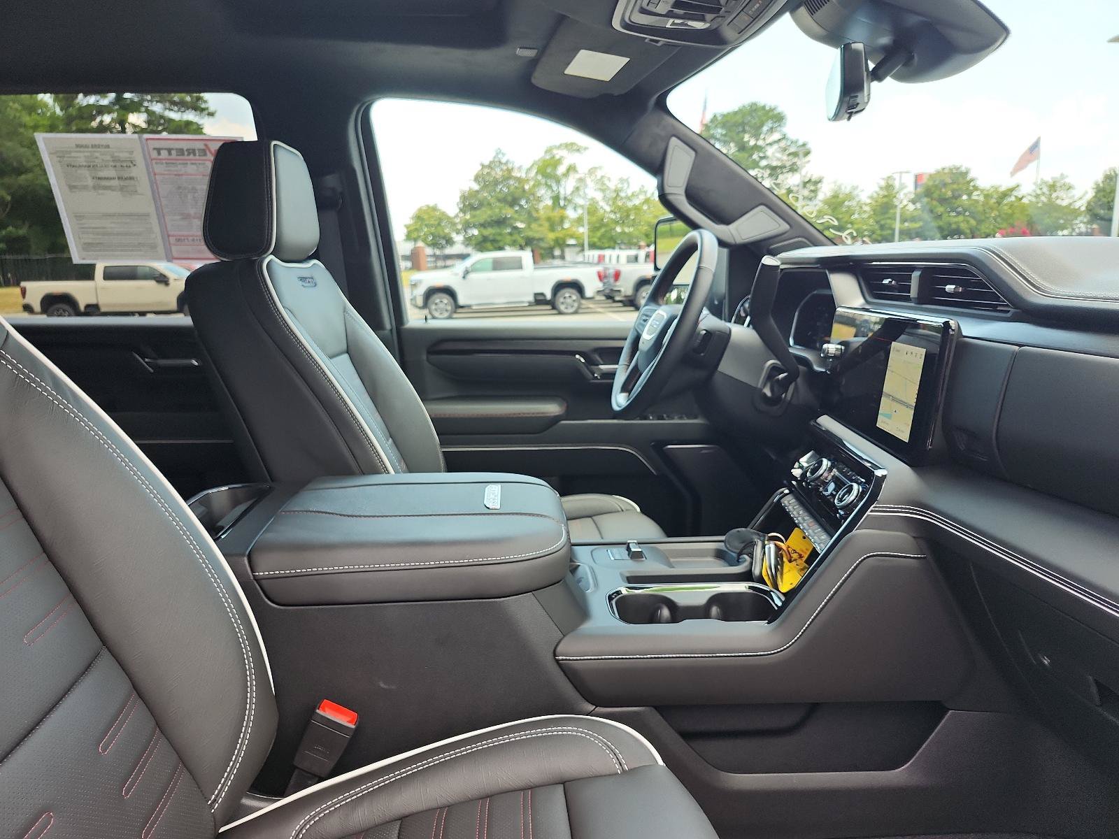 Used 2026 GMC Sierra 2500 AT4X AWD/4WD image 9