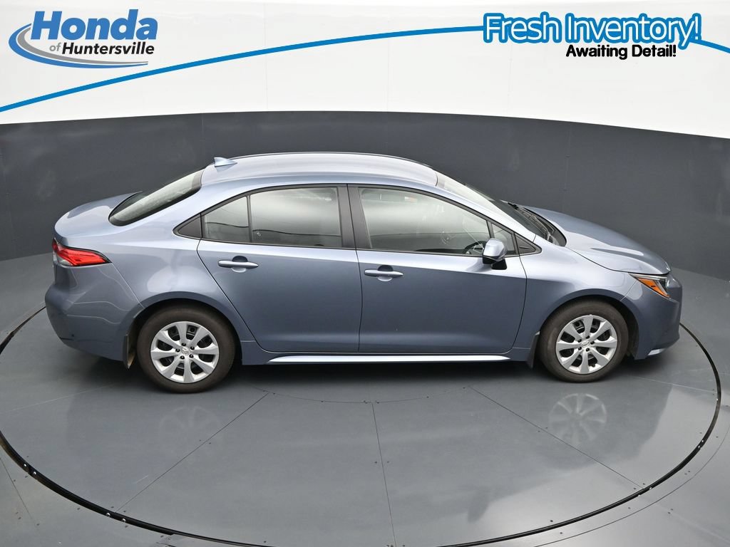 Used 2025 Toyota Corolla LE FWD image 26