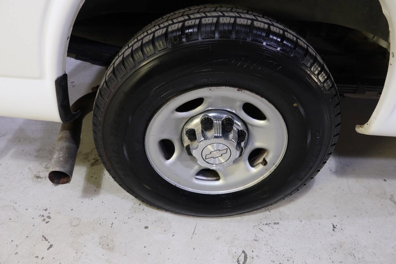 Used 2019 Chevrolet Express 3500 LT w/ LT Preferred Equipment Group RWD image 37