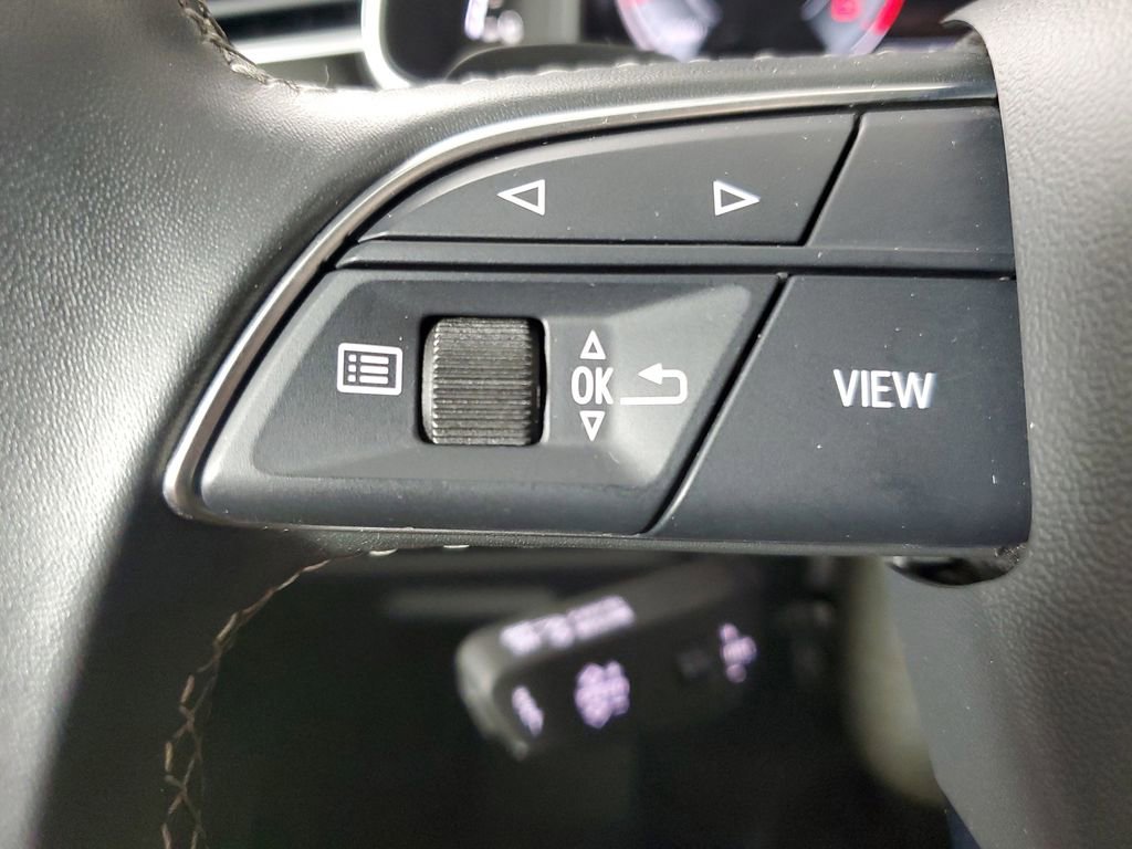 Used 2025 Audi Q8 Premium Plus AWD/4WD image 25