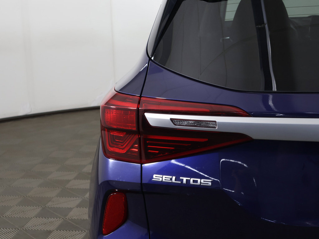 Used 2022 Kia Seltos EX AWD/4WD image 16