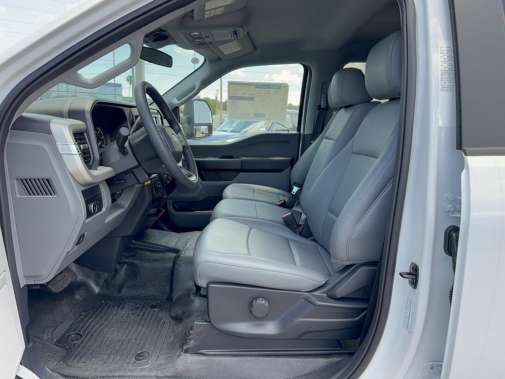 New 2026 Ford F350 XL w/ XL Chrome Package RWD image 20
