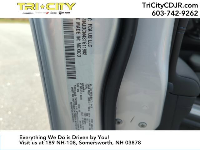 New 2025 Jeep Compass Limited w/ Sun & Sound Group image 29