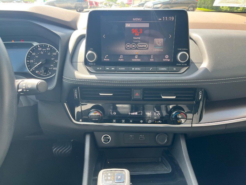Used 2021 Nissan Rogue SV AWD/4WD image 11