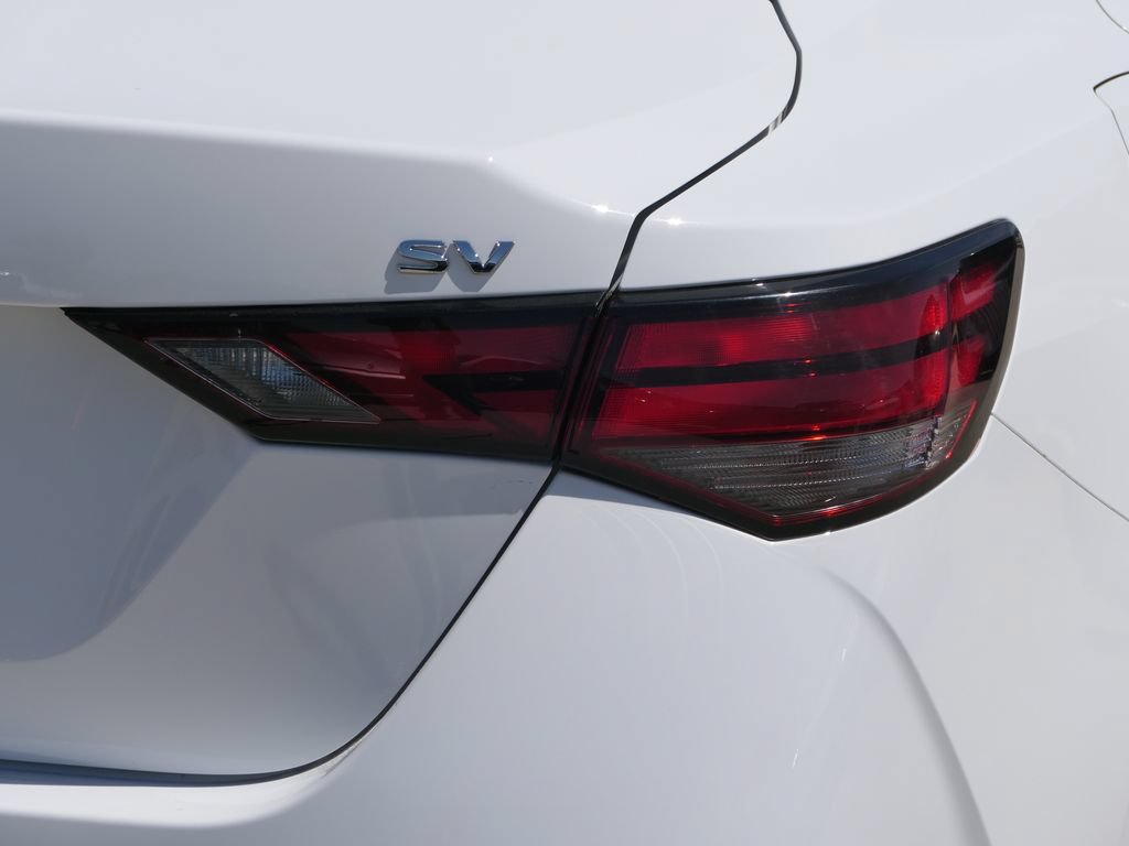 Used 2024 Nissan Sentra SV FWD image 4