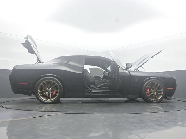 Used 2020 Dodge Challenger SRT Hellcat w/ Plus Package RWD image 62