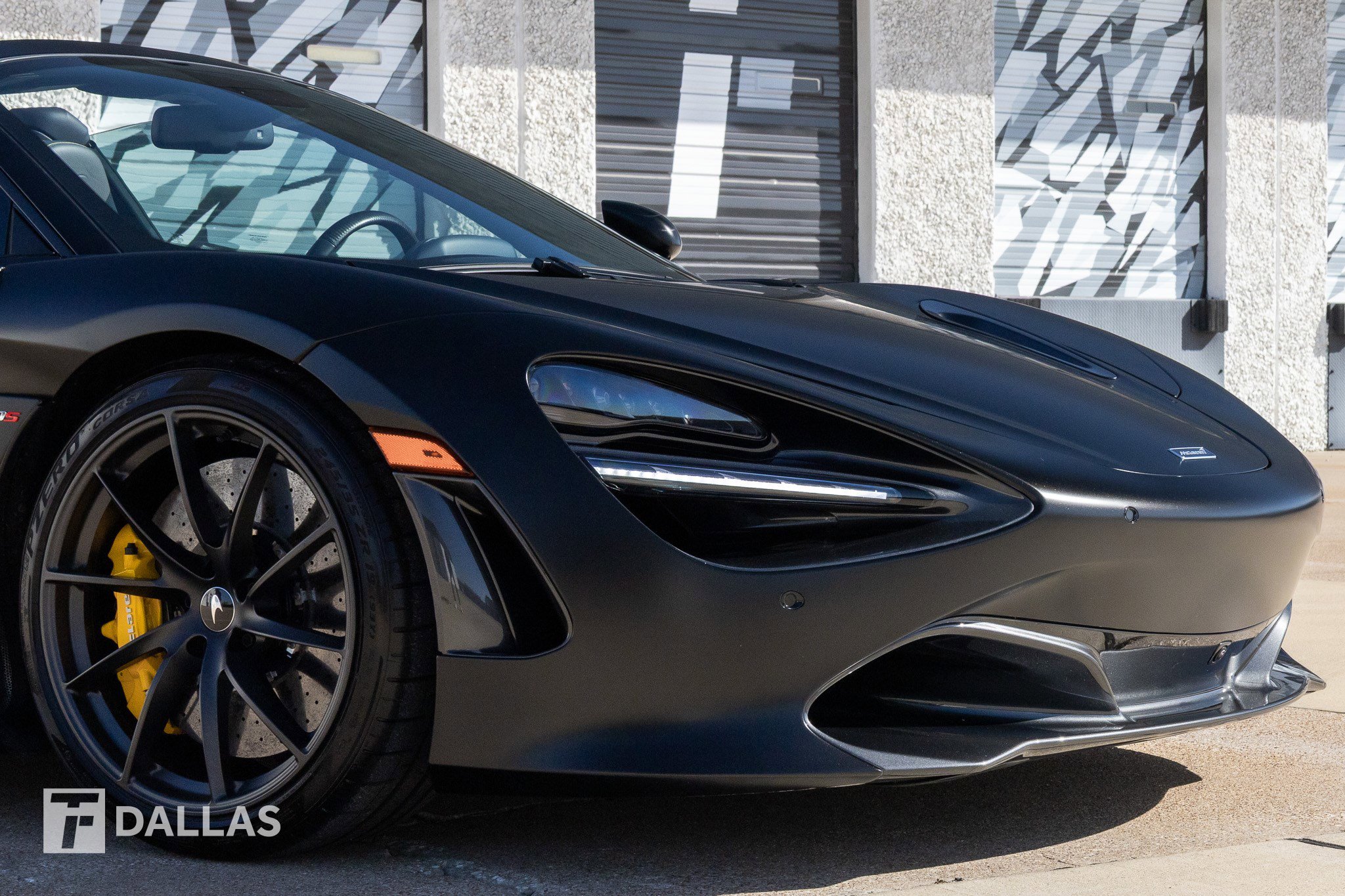 Used 2022 McLaren 720S Luxury image 2