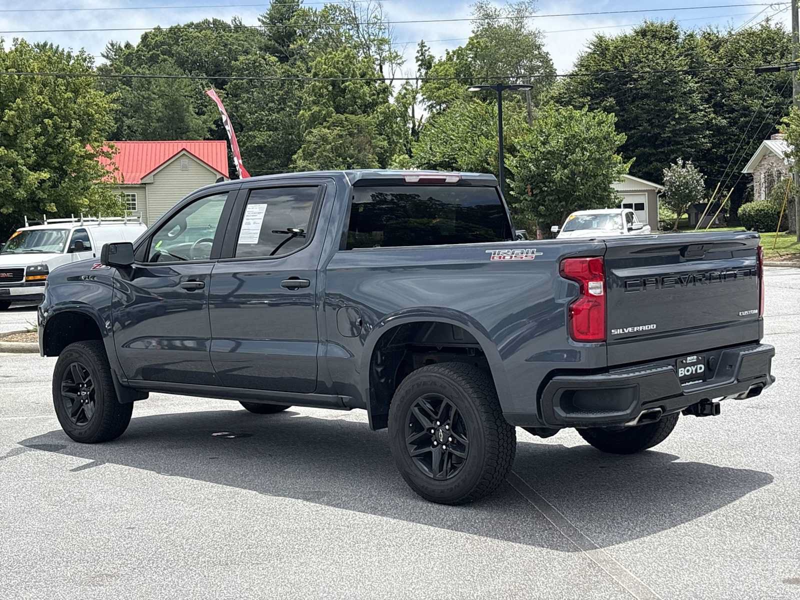 Used 2021 Chevrolet Silverado 1500 Custom Trail Boss w/ Safety Confidence Package AWD/4WD image 8